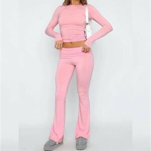 Pink long sleeve & flared legging set ✨ #pinkleggings